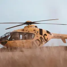 Znaczenie snu o helikopterze: Symbolika i interpretacja marzeń